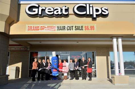 great clips fountain city|great clips show low az.